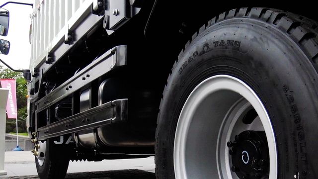 波板货厢加大后桥 这款江淮专供西南山区