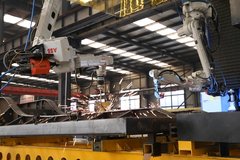 刚看了烈牛的焊接机器人 要不是有点贵 我真想买一套玩玩