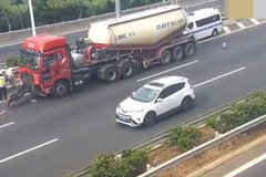 卡车视频 最新卡车视频集锦 车祸现场视频 卡车之家