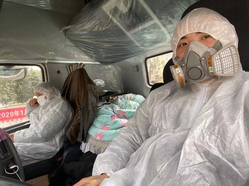 武汉加油！四川泸州合江兄弟连派出3台车无偿支援武汉30吨蔬菜