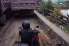 睁大眼睛别眨眼 三秒内这辆摩托车会消失不见