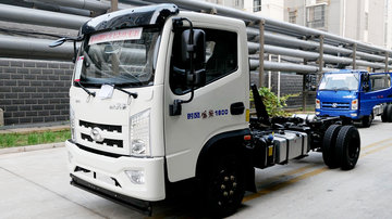 110马力潍柴国五 尾气省心不娇气 价格还便宜 自卸底盘风驰1800了解下