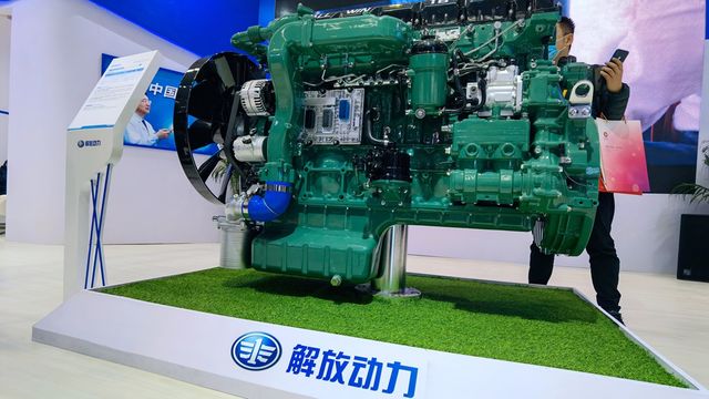 双涡轮16升排量 750马力3500牛米扭矩 解放动力CA6DX1公开展出！