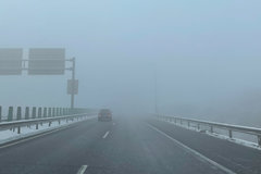 ACC自适应巡航只是驾驶更轻松？错！遇到雾天还能更安全！
