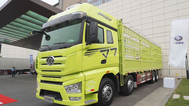 解放J7 8X4载货车总设计师  560马力+AMT针对高附加值市场研发