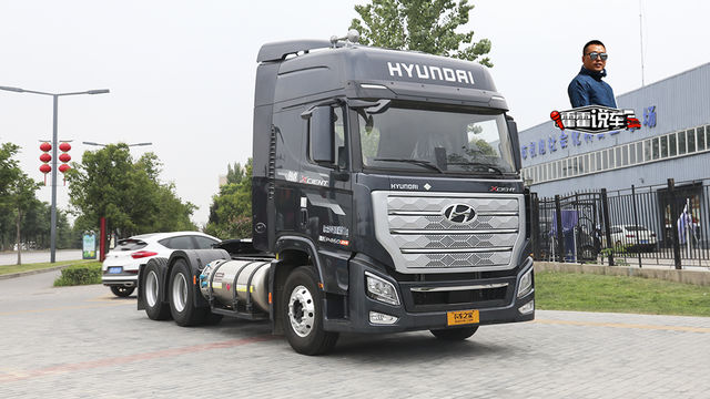 自重9.2吨 侧置双气瓶 现代创虎LNG售价48万起