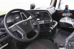 内饰略显简洁 更注重整车可靠性 现代创虎LNG车型内饰解读