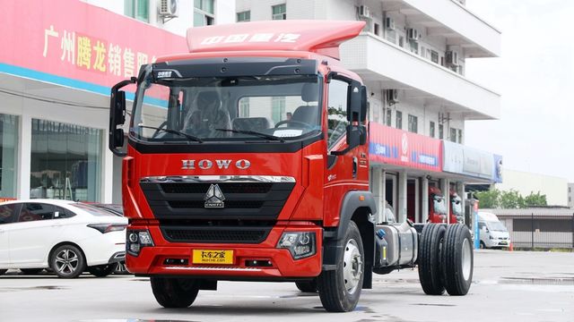 14.5万买国六220马力6米8 实拍全新换代的中国重汽G5X