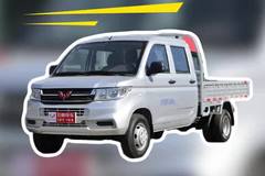 微卡界的销量王，双排后双轮，五菱荣光新卡双排拉人载货怎么样