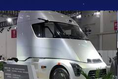 国产豪华重卡驾驶室长这样？海珀特H49氢能牵引车来武汉车展了