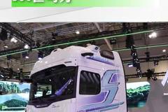 陕汽德龙X6000混动版，现在的重卡都卷成这样了吗？