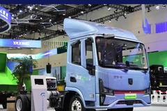 200度大电量还是高顶双卧，蓝擎x7新能源轻卡真实续航