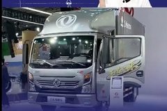 东风多利卡D6裸车七个多，170马力尼桑发动机