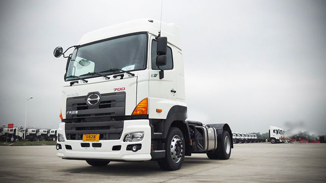 广汽日野420马力长途快递用车 长轴距双油箱